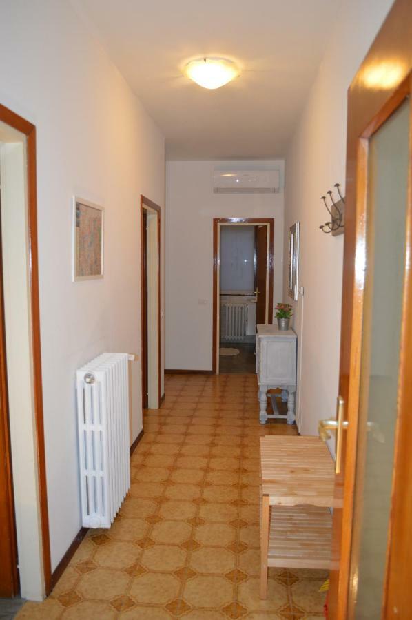 Betty'S House Apartment แมนเดลโล เดล ลาริโอ ภายนอก รูปภาพ
