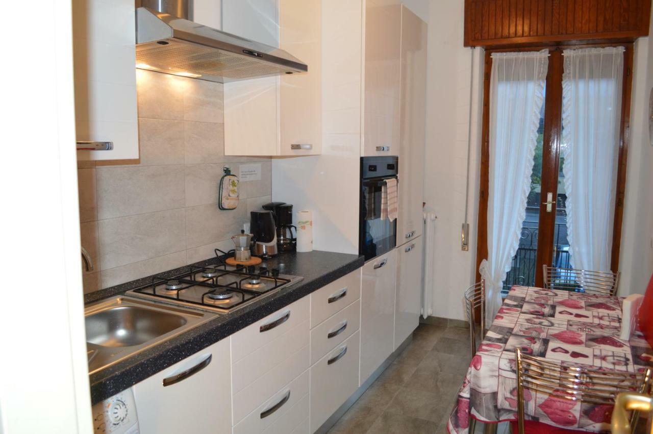 Betty'S House Apartment แมนเดลโล เดล ลาริโอ ภายนอก รูปภาพ